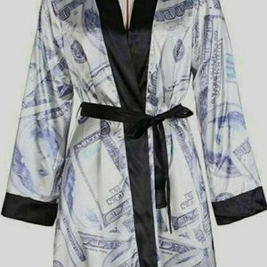 Dripped in Dinero Robe